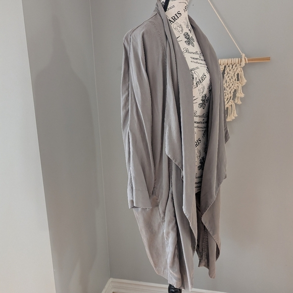 2/$20 Zara waterfall front blazer Taupe Size Small - Picture 7 of 8